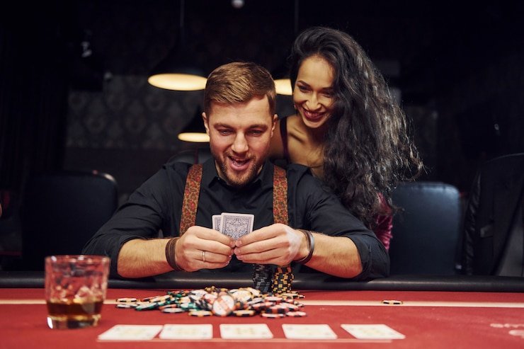 to4d platform interface showing live dealer tables and game navigation